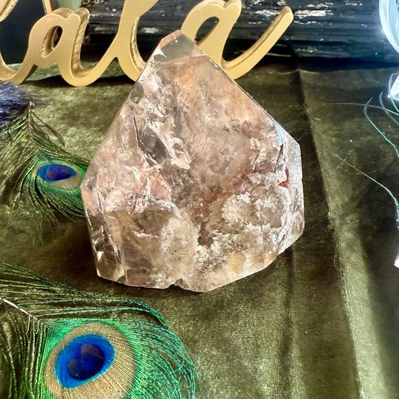 Premier Brazilian Rutilated Smokey Quartz Showpiece – 664 g, 4″ × 4″ - Picture 1 of 10